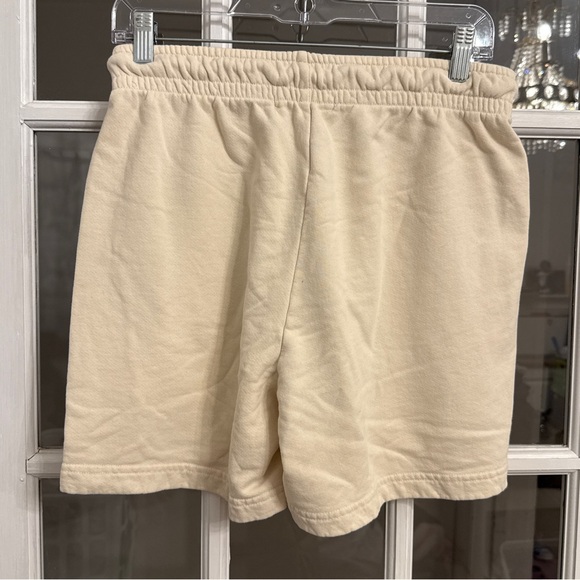 PERFECTWHITETEE Women's Cream Drawstring Karla Sweat Shorts Size S - Picture 2 of 5